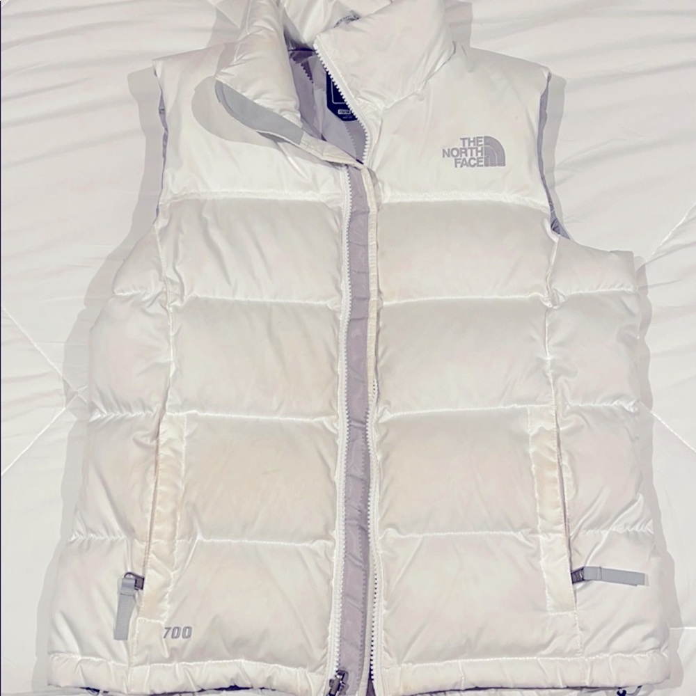 White North Face Vest- excellent condition